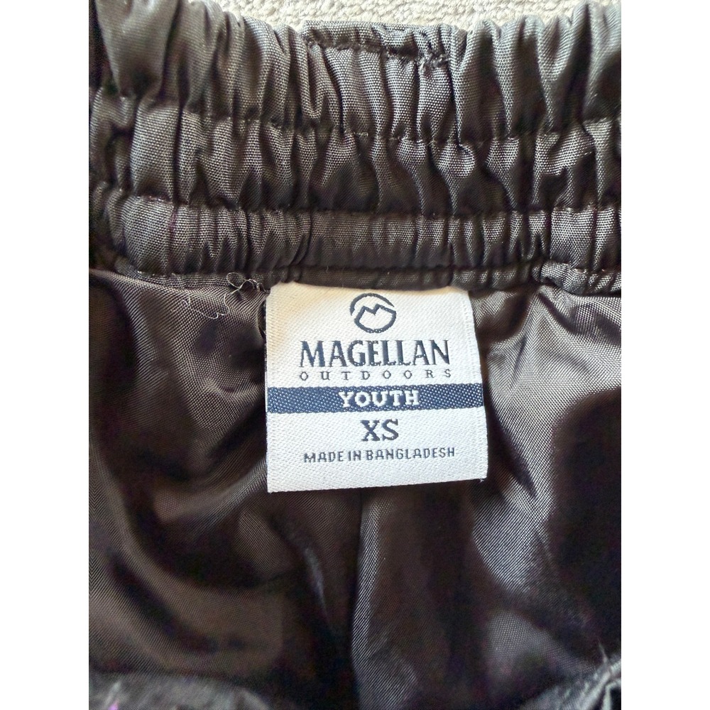 Magellan Outdoors Kids Youth XS Black Insulated Snow Pants Cargo Ski Sledding - Picture 5 of 6